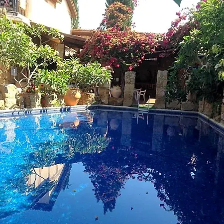 Boutique Hotel 3*